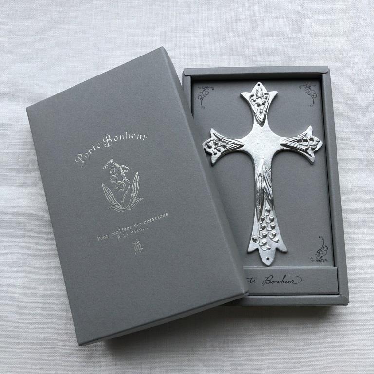 日本Clover 鈴蘭 Porte Bonheur 線座 (十字架)