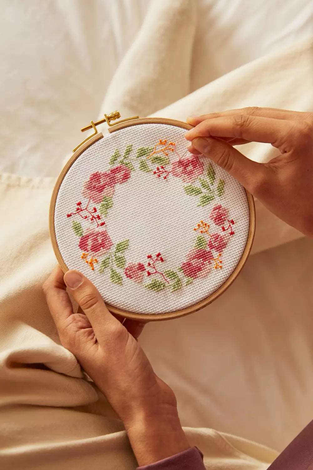 DMC 十字繡材料包 [紅色小花] Mindful Making