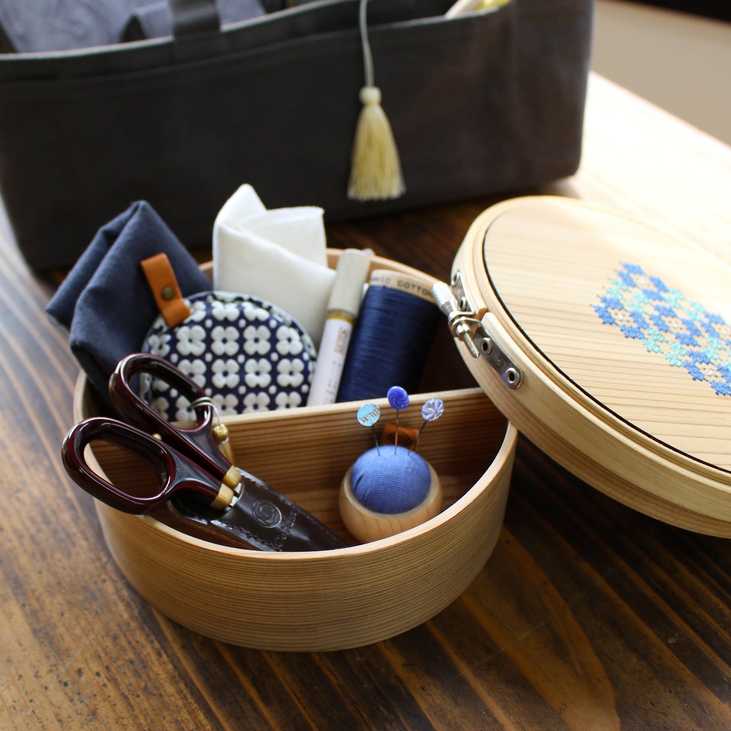 [預購優惠] Cohana 縫紉工具 圓刺繡箱 (只有箱子) [日本制]